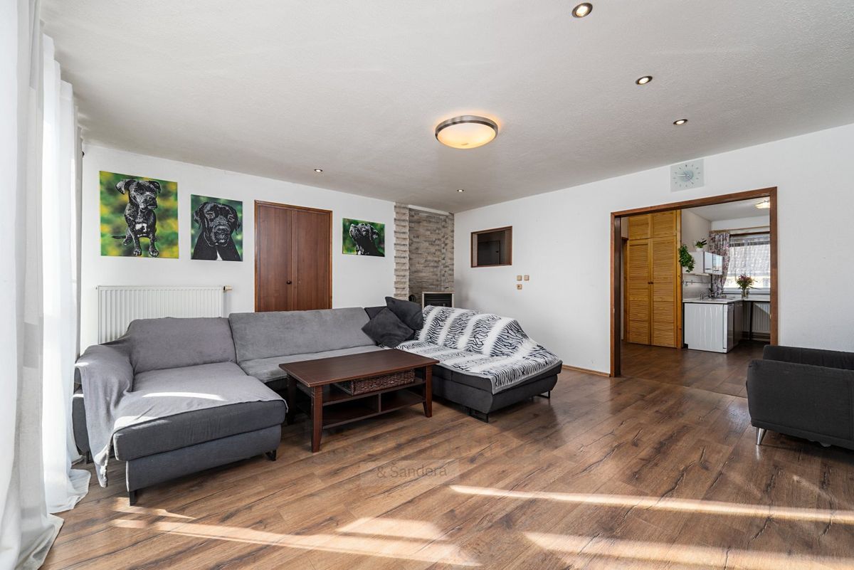 Prodej rodinného domu 207 m², pozemek 617 m²
